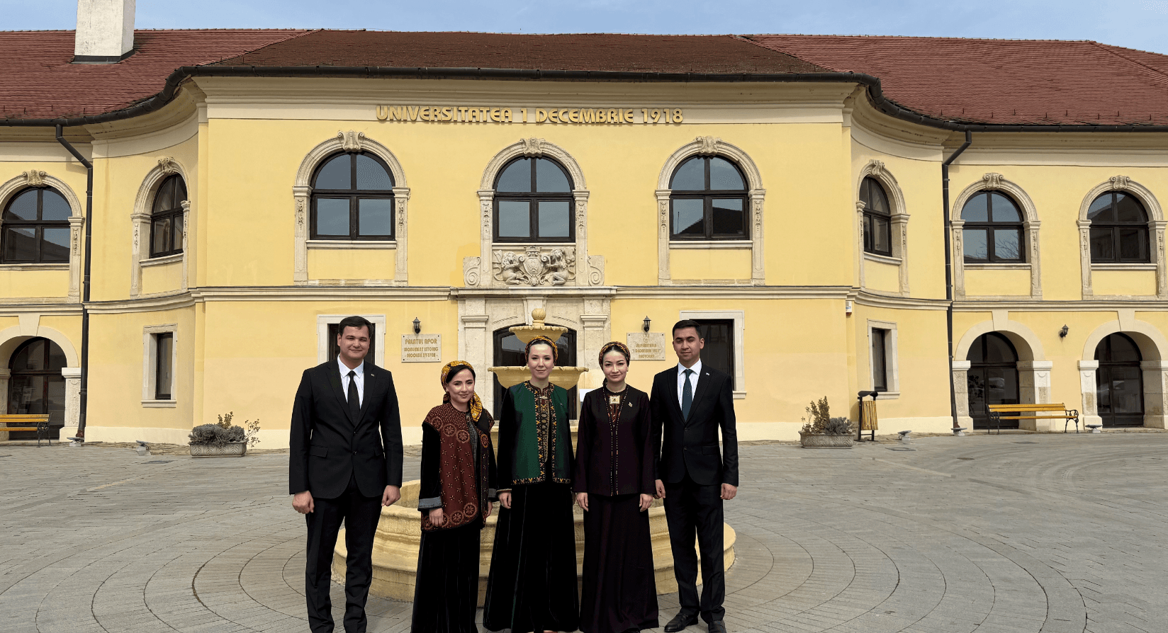 Türkmen wekiliýeti Erasmus+ maksatnamasynyň çäklerinde Rumyniýada iş saparynda bolýarlar