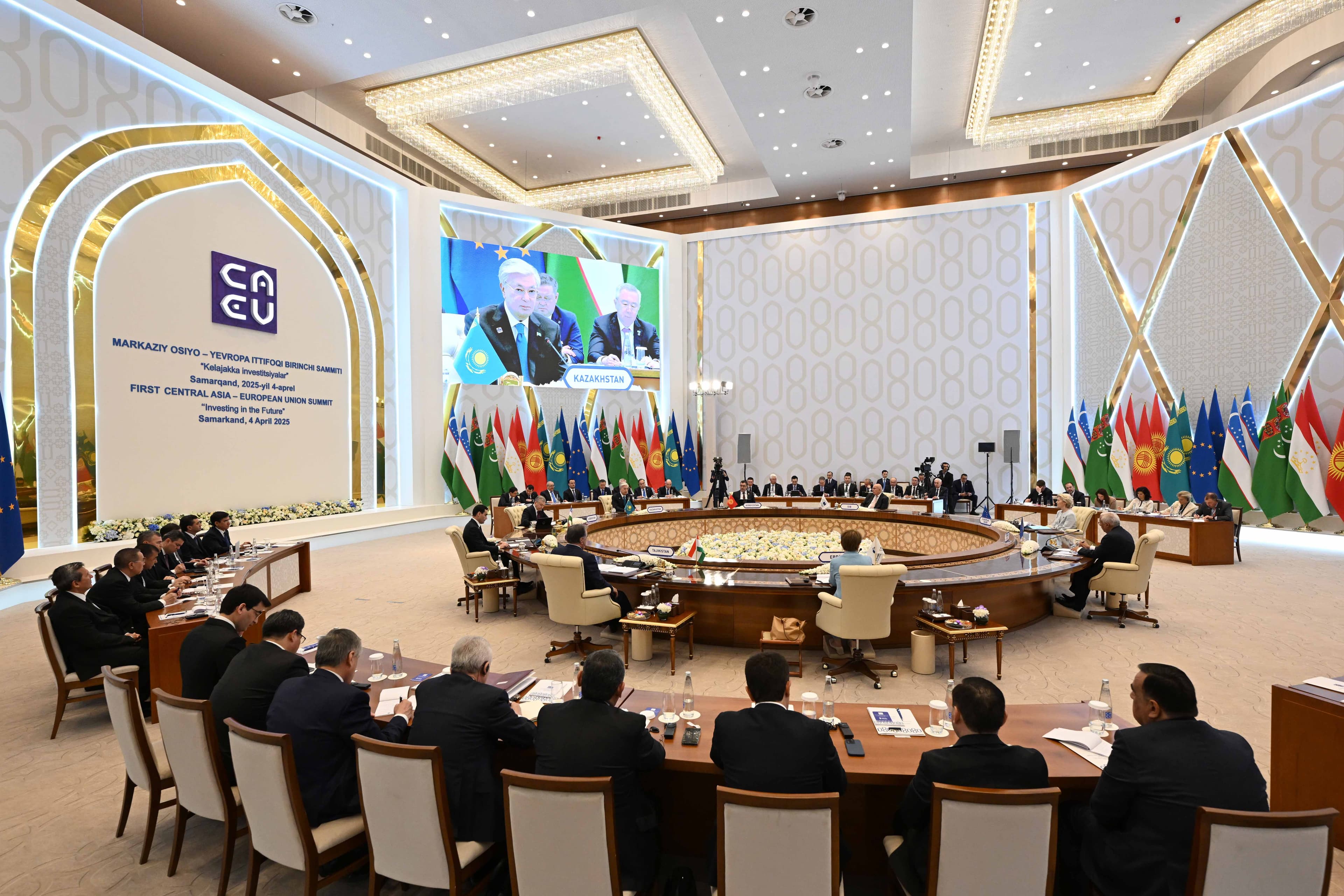 prezident-turkmenistana-prinyal-uchastie-v-pervoj-vstreche-vysokogo-urovnya-s-uchastiem-glav-gosudarstv-centralnoj-azii-i-evrosoyuza