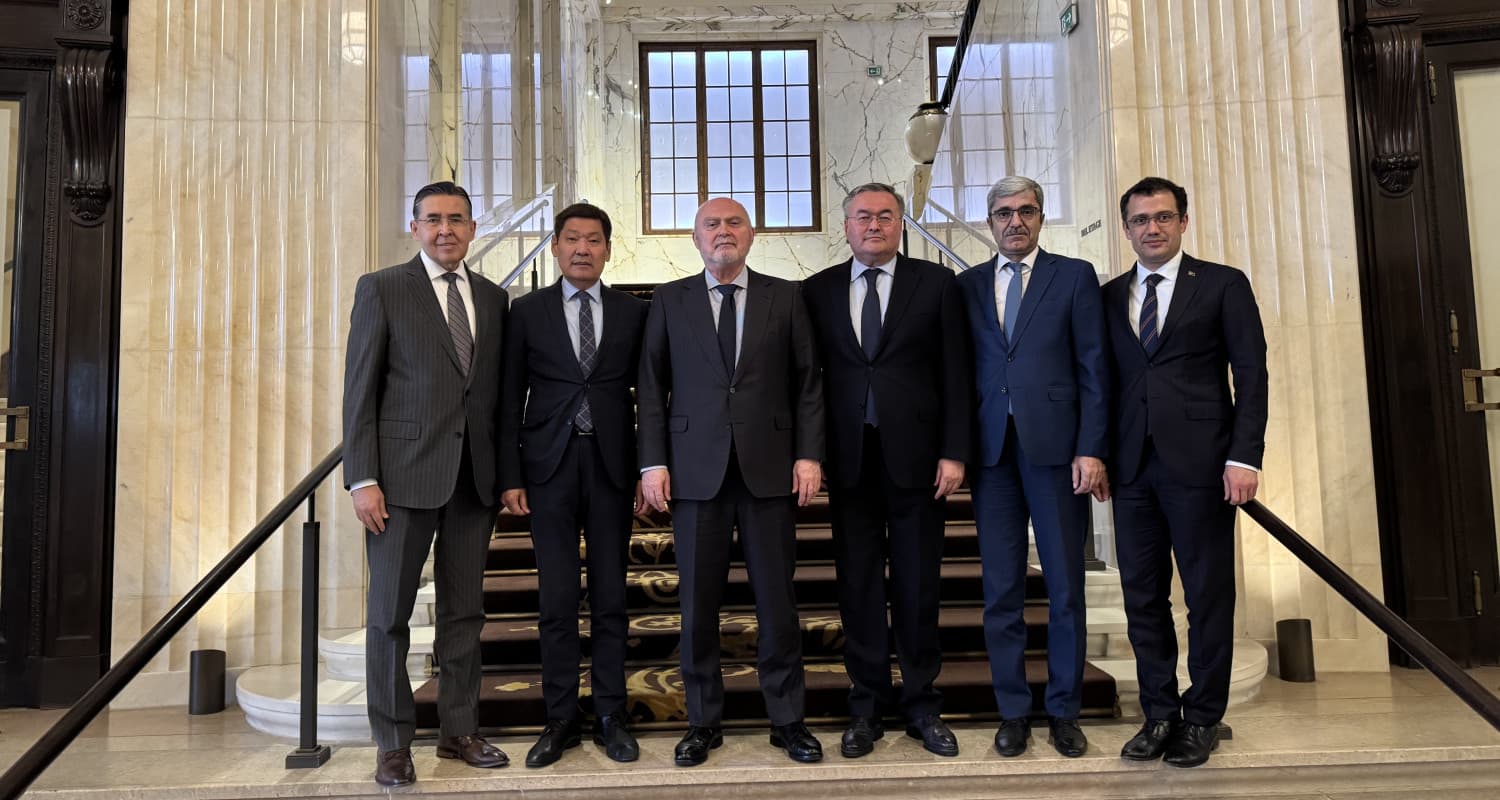 posly-stran-centralnoj-azii-vstretilis-s-gensekom-obse-v-vene