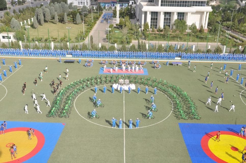 v-gosudarstvennom-energeticheskom-institute-turkmenistana-otmetili-vsemirnyj-den-velosipeda