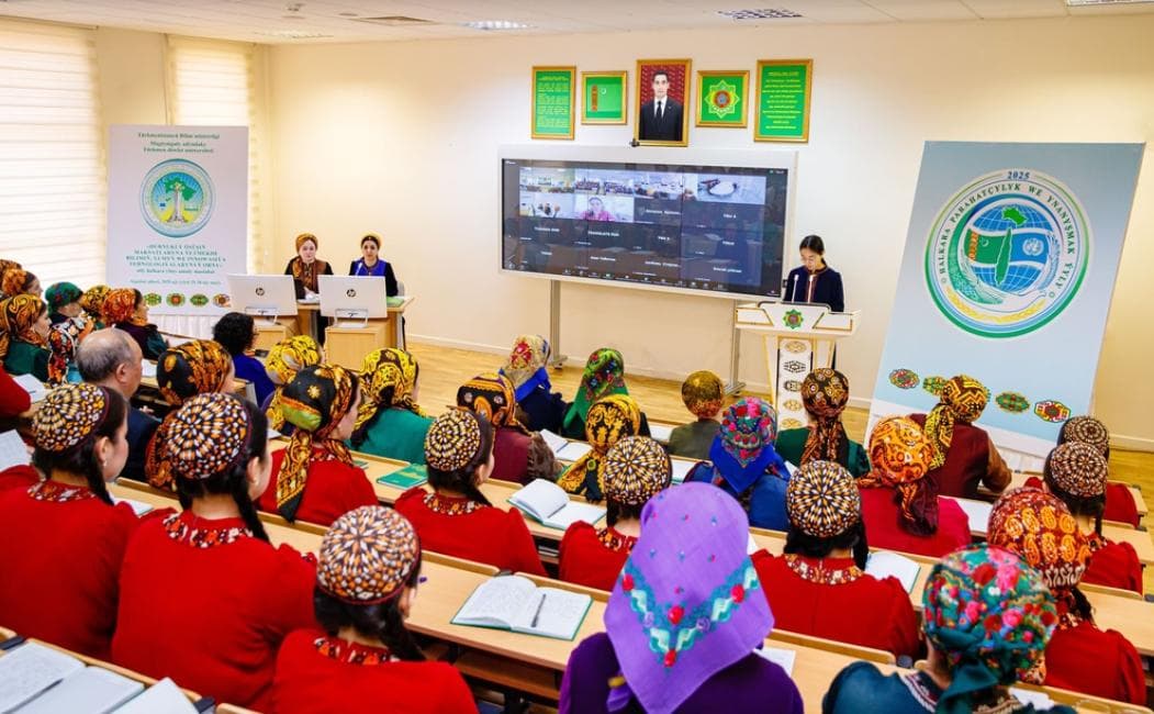 Magtymguly adyndaky TDU-da halkara ylmy-amaly maslahat geçirildi