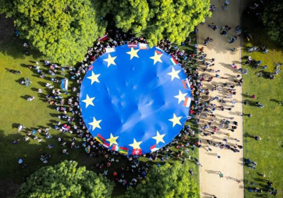 European Union Marks 40 Years Since Adoption of the Flag with Golden Stars