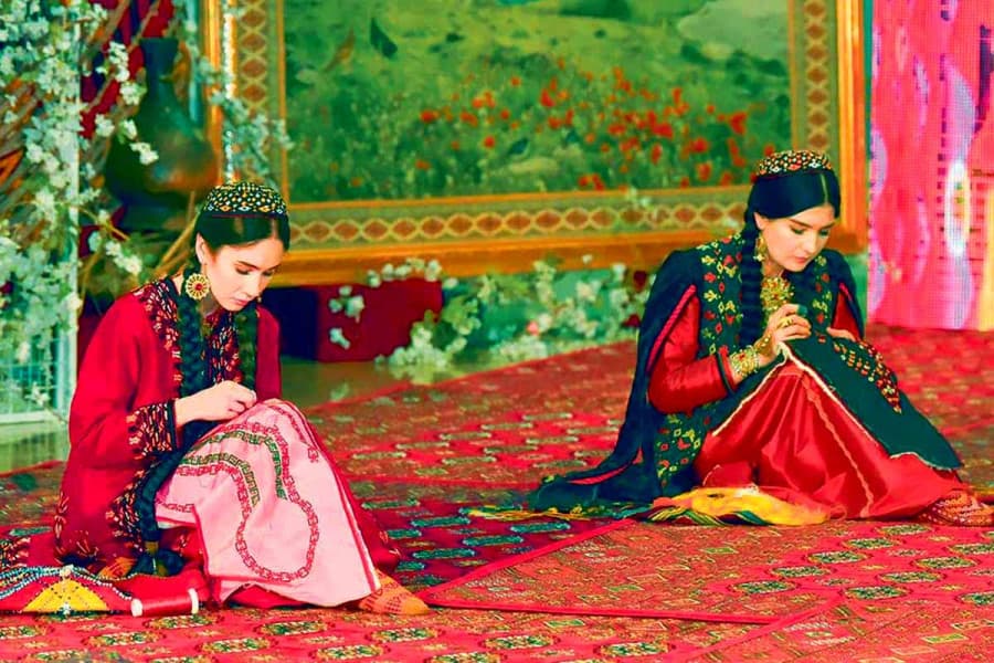 Turkmen Youth Invited to Participate in UNESCO International Photo Contest