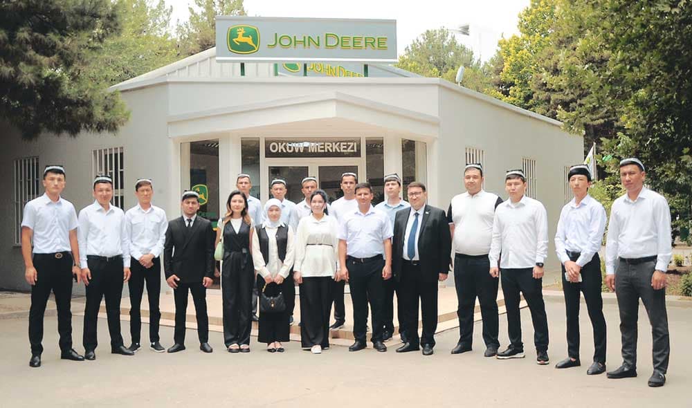 uzbekskie-studenty-prohodyat-praktiku-v-turkmenskom-selskohozyajstvennom-universitete