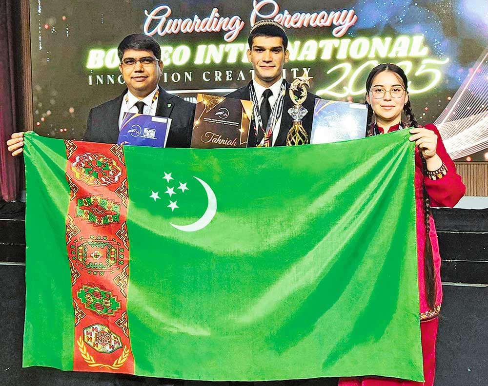 turkmenskie-studenty-zavoevali-medali-na-konkurse-v-malajzii