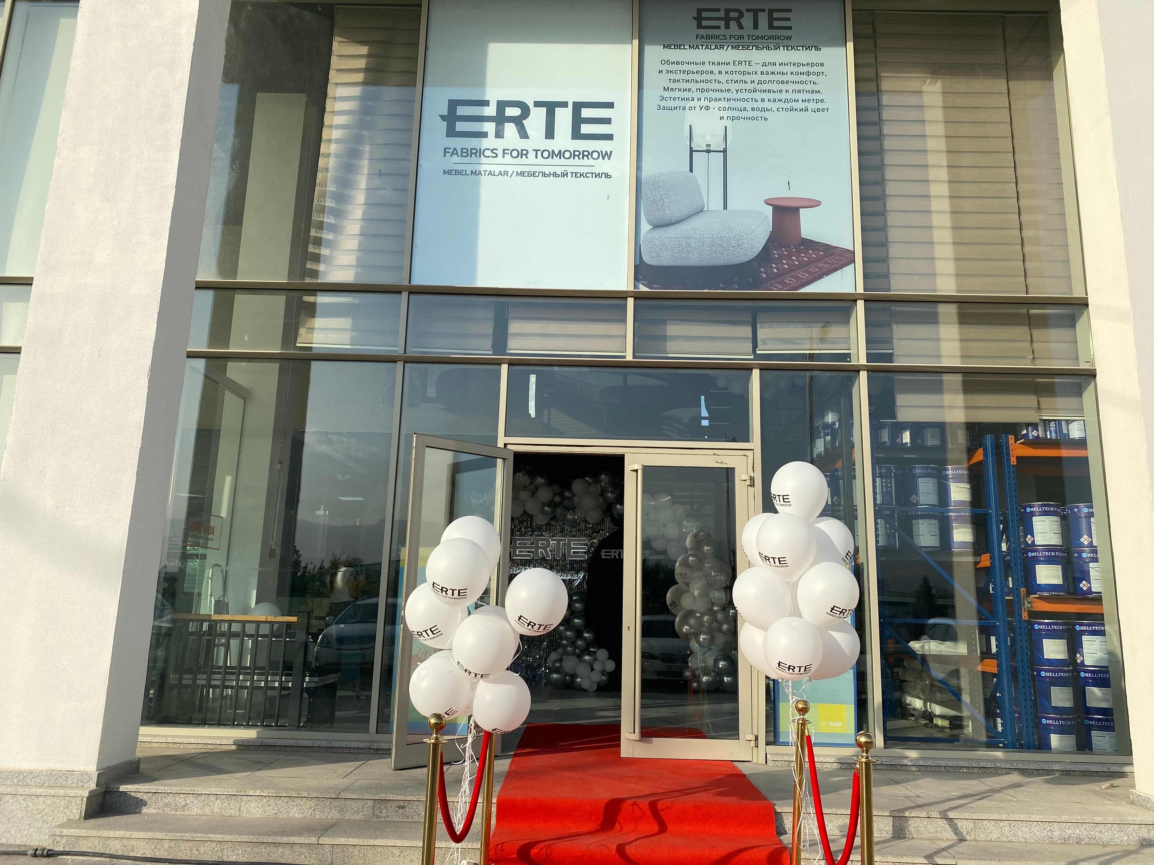 tekstil-kotoryj-zamenyaet-import-i-pokoryaet-zarubezh-butik-erte-otkrylsya-v-ashhabade