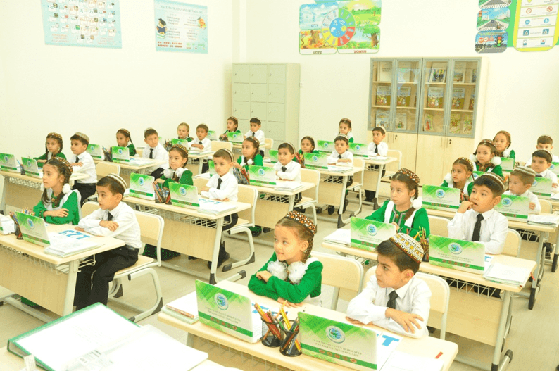 v-ahalskom-velayate-otkrylis-novaya-shkola-i-detskij-sad