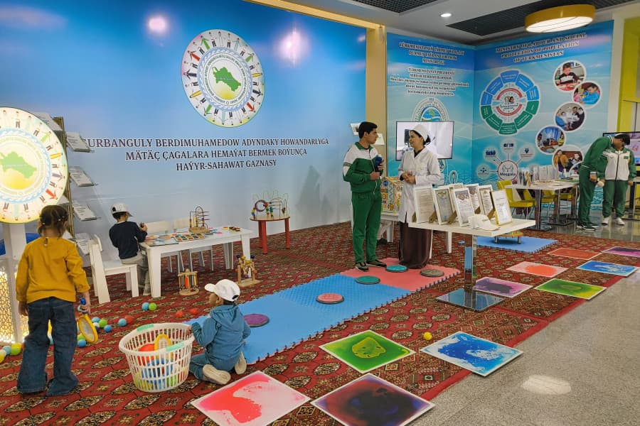 asgabatda-butindunya-caga-guni-inklyuziya-uns-berlip-bellenildi