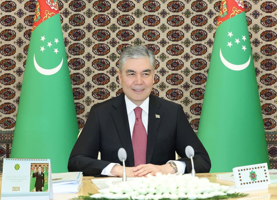 Türkmen halkynyň Milli Lideri Gurbanguly Berdimuhamedow Prezident Serdar Berdimuhamedowyň Permany bilen «Türkmenistanyň Bitaraplygynyň 30 ýyllygyna» atly Türkmenistanyň ýubileý medaly we ýadygärlik nyşanlar toplumy bilen sylaglandy