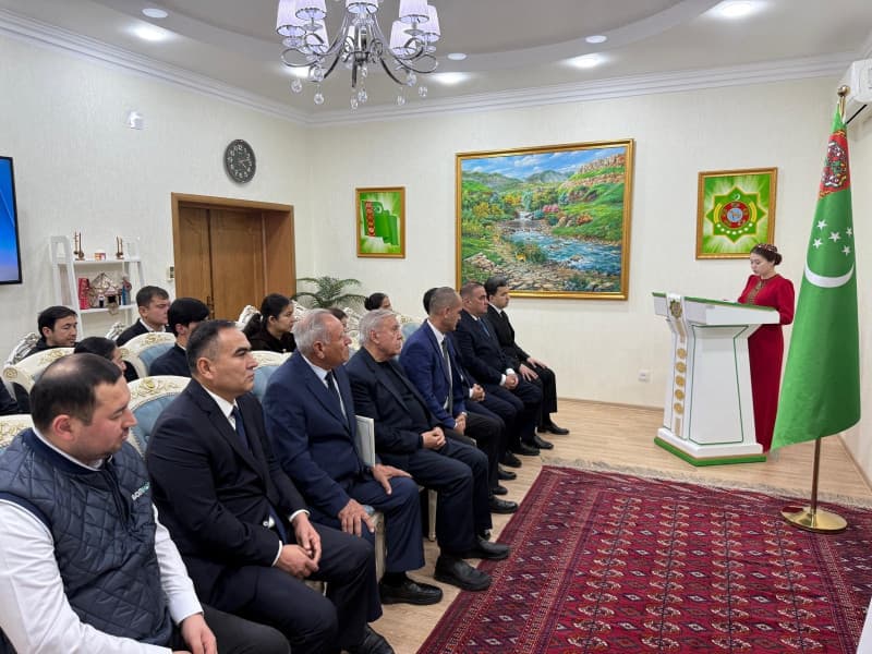 v-tadzhikistane-sostoyalas-prezentaciya-novoj-knigi-prezidenta-turkmenistana