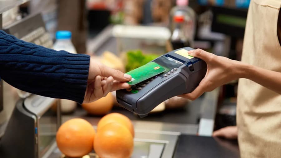 turkmen-citizens-made-over-202-billion-manats-cashless-payments-goods-and-services-2025