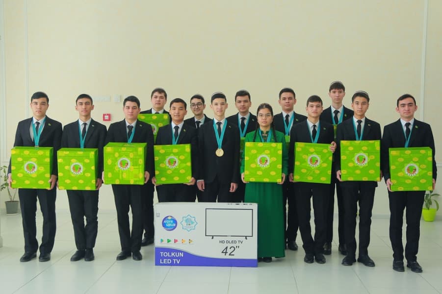 xxii-halkara-zautykow-olimpiadasynda-yeniji-bolan-mekdep-okuwcylarymyz-sylaglandy