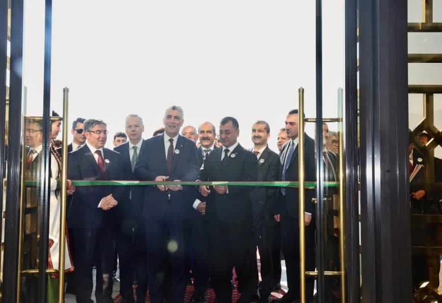 asgabatda-turkiyanin-sowda-ministrinin-gatnasmagynda-turk-harytlarynyn-sergisi-geciriler