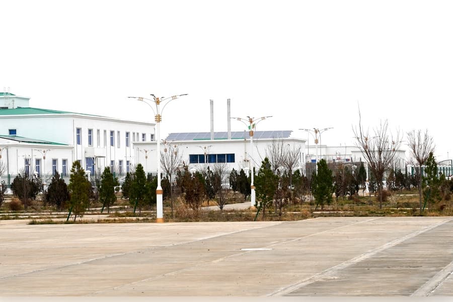 yunisef-minobrazovaniya-turkmenistana-solnechnaya-energiya-selskie-shkoly