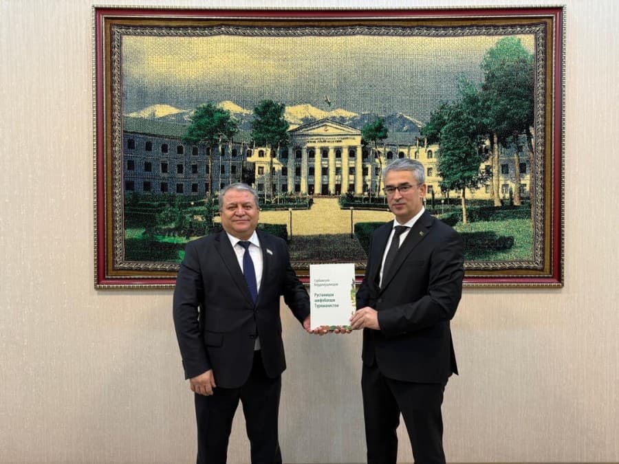 meeting-was-held-between-ambassador-turkmenistan-and-leadership-abu-ali-ibn-sino-tajik-state-medical-university