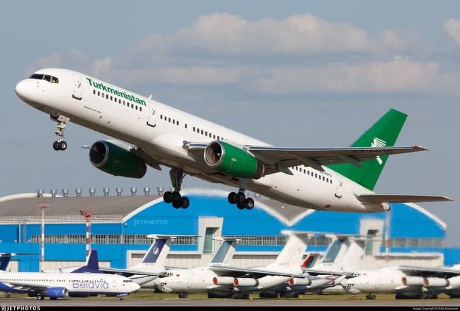 belavia-we-turkmenistan-airlines-awiakompaniyalarynyn-biletleri-turkmentourist-programmasynda-elyeterli-boldy