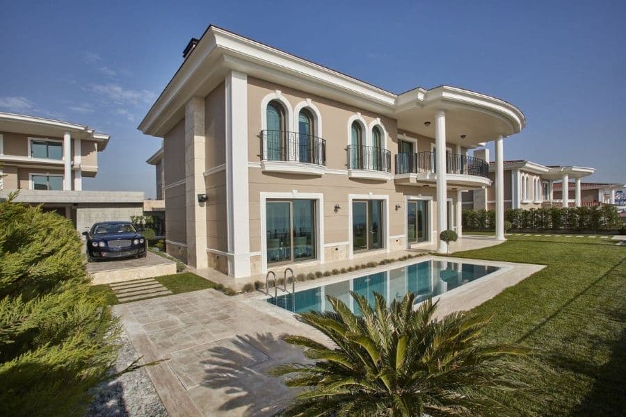 Türkiye ranks among the world’s top three in growth of ultra-wealthy population