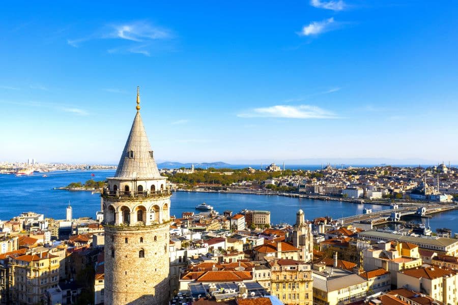 Türkiýe 2026-njy ýylyň birinji çärýegini syýahatçylyk pudagynda rekord görkezijiler bilen jemledi