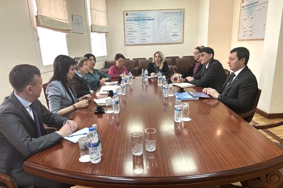 Turkmenistan’s Ministry of Education and Asian Development Bank introduce “green” standards into education
