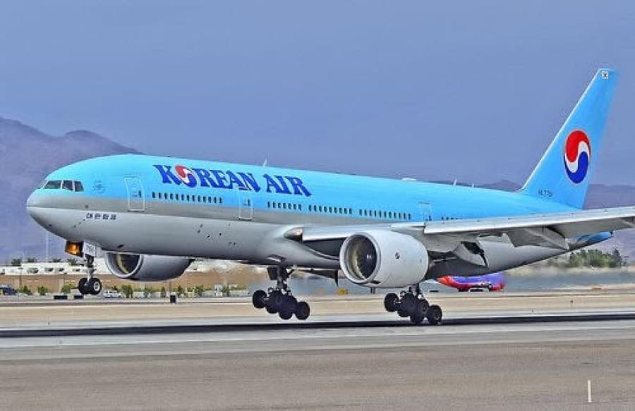 Recently, a passenger aircraft operated by Korean Air was unable to land at one of Japan’s airports because of strong crosswinds
