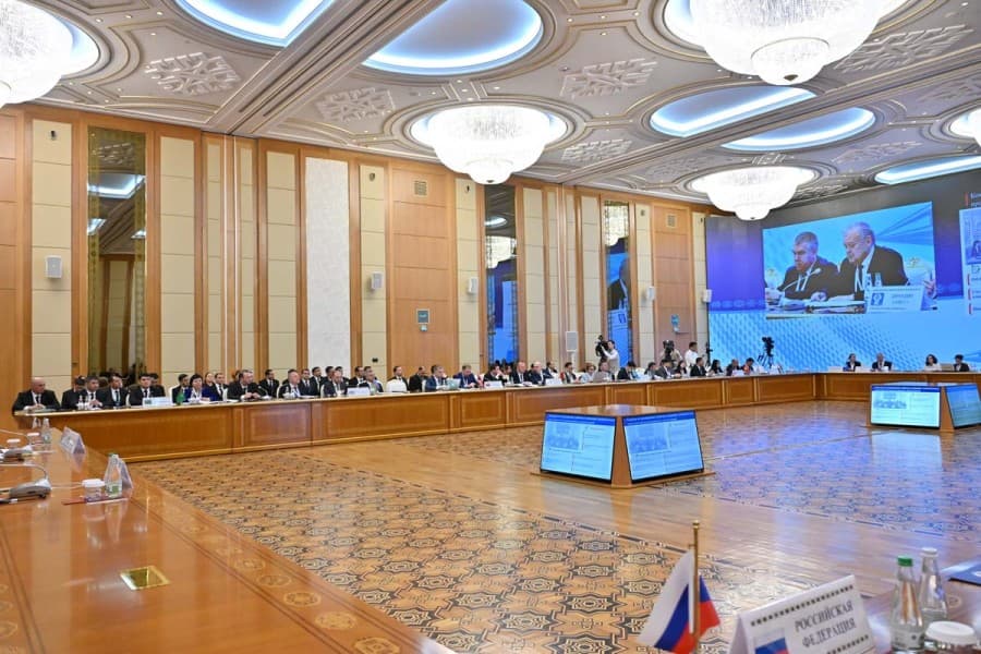 Делегация Азербайджана обсудила развитие железнодорожного сотрудничества в Ашхабаде