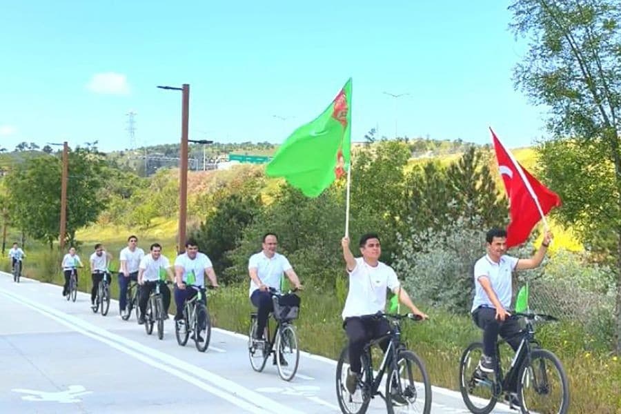 A bicycle ride was organized by the Embassy of Turkmenistan in Ankara