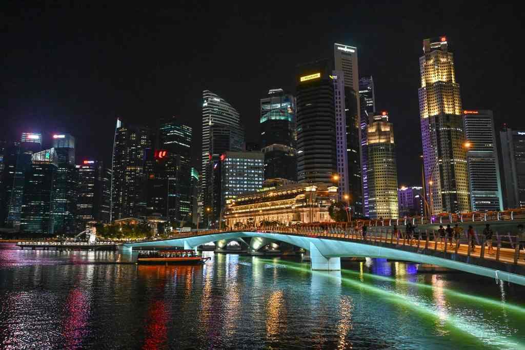 singapore-looks-deserts-and-forests-renewable-energy