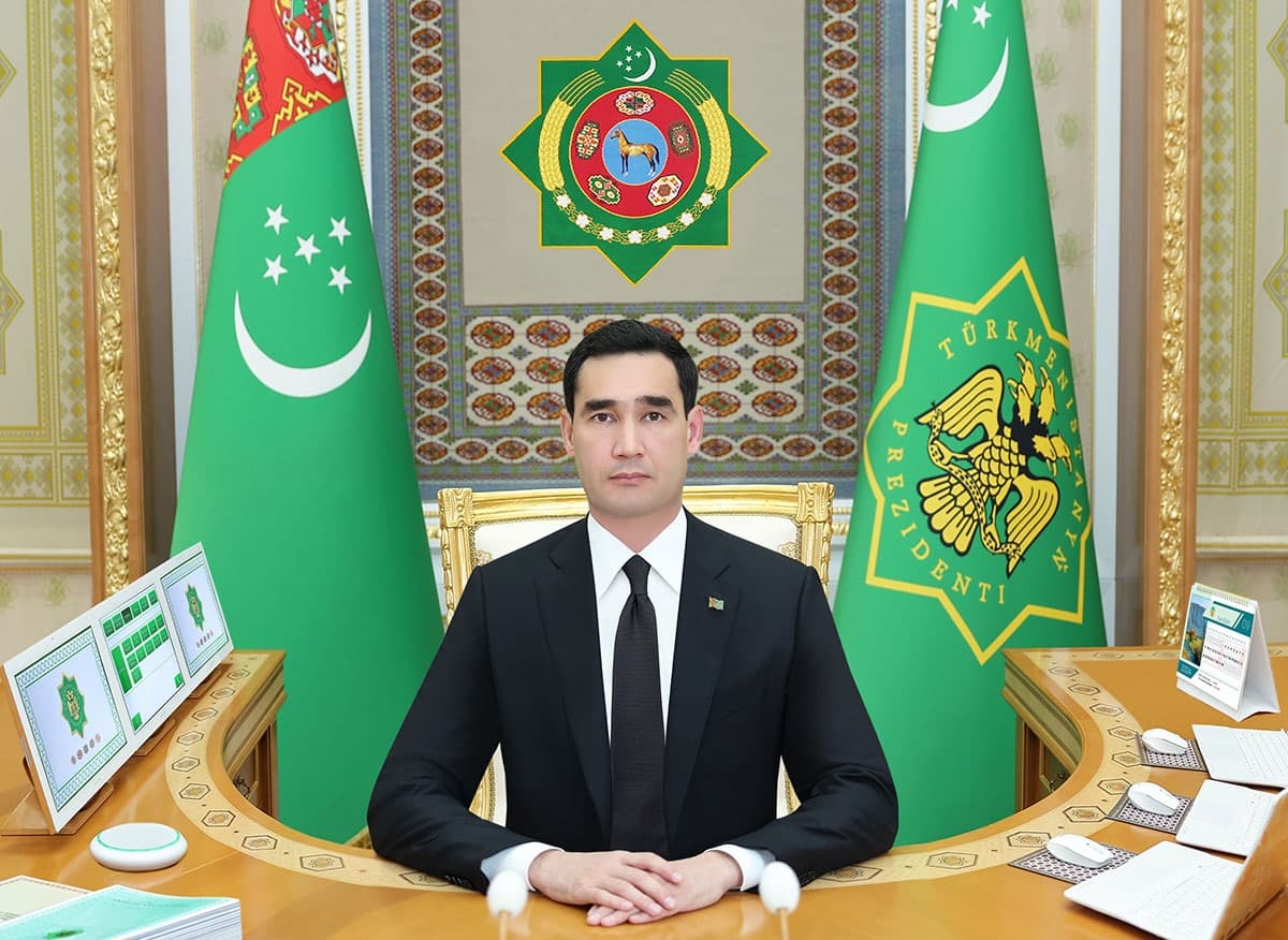 president-serdar-berdimuhamedov-congratulated-compatriots-independence-day
