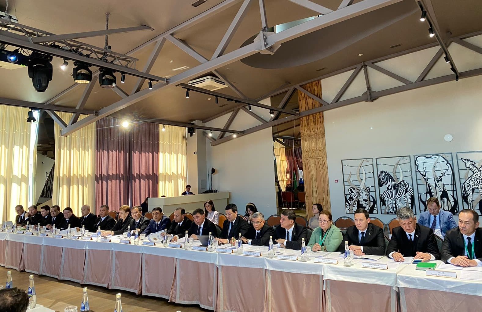 Türkmenistan Tatarystany sement we beýleki gurluşyk materiallary bilen üpjün etmäge taýýar. Bu barada 27-nji awgustda Kazanda geçirilen Söwda-ykdysady, ylmy-tehniki we medeniýet hyzmatdaşlygy boýunça türkmen-tatar iş toparynyň 9-njy mejlisinde Türkmenistanyň Maliýe we ykdysadyýet ministri Serdar Joraýew habar berdi.