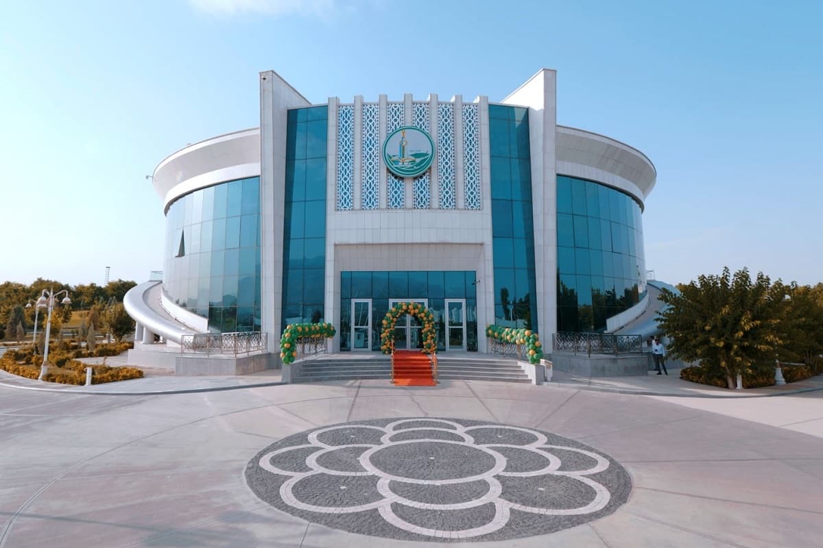 green-fields-scotland-white-marble-ashgabat