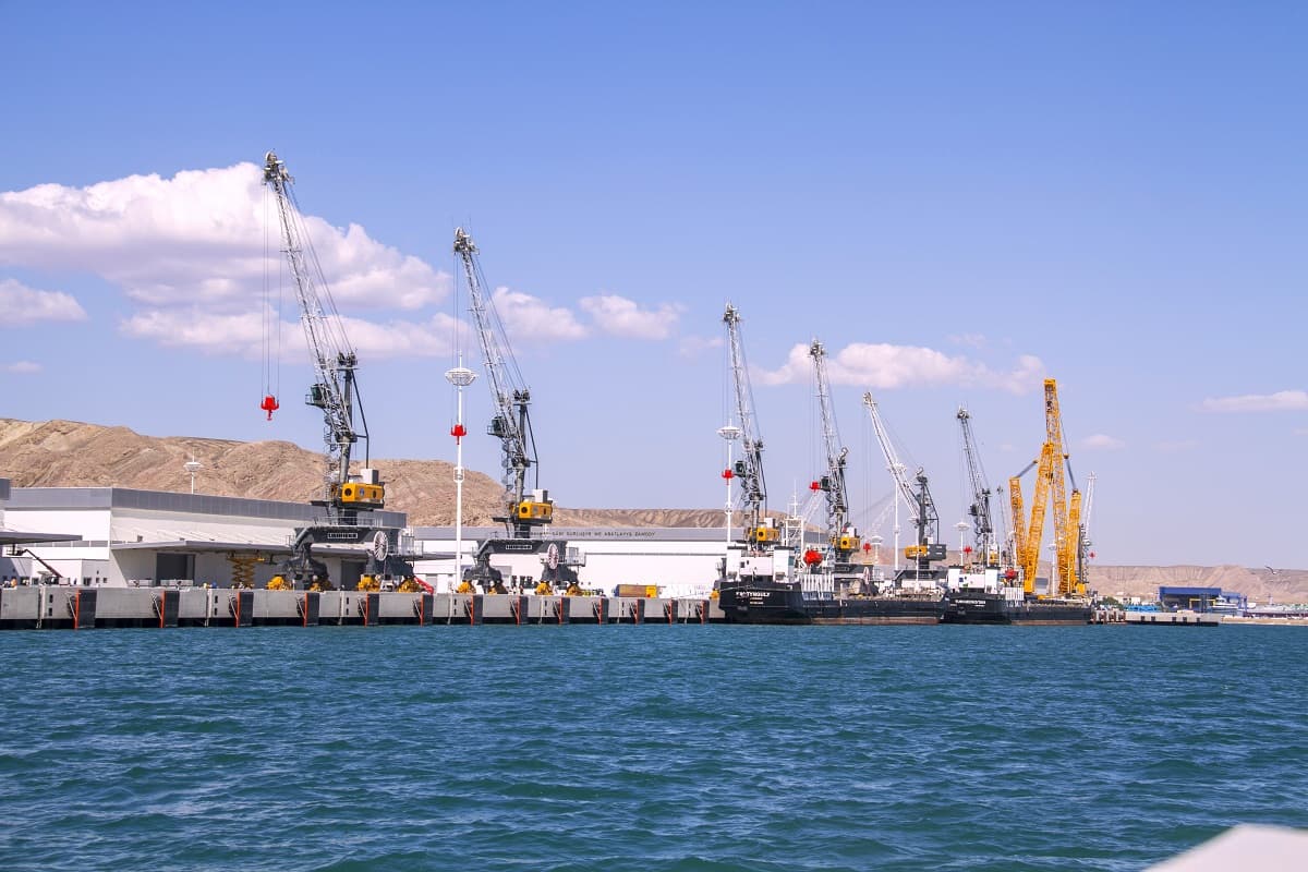 turkmenistanyn-deniz-sowda-floty-yuk-dasalsynyn-mocberini-artdyryar