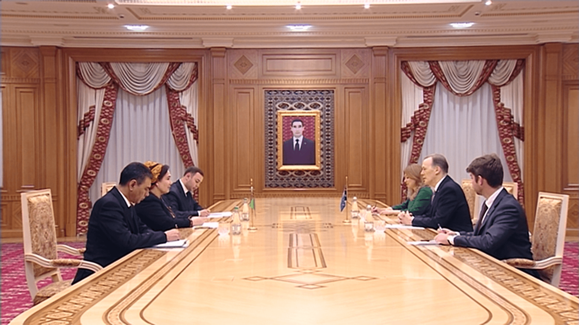 The Chairman of the Mejlis of Turkmenistan received credentials from the Ambassador Extraordinary and Plenipotentiary of Australia to Turkmenistan