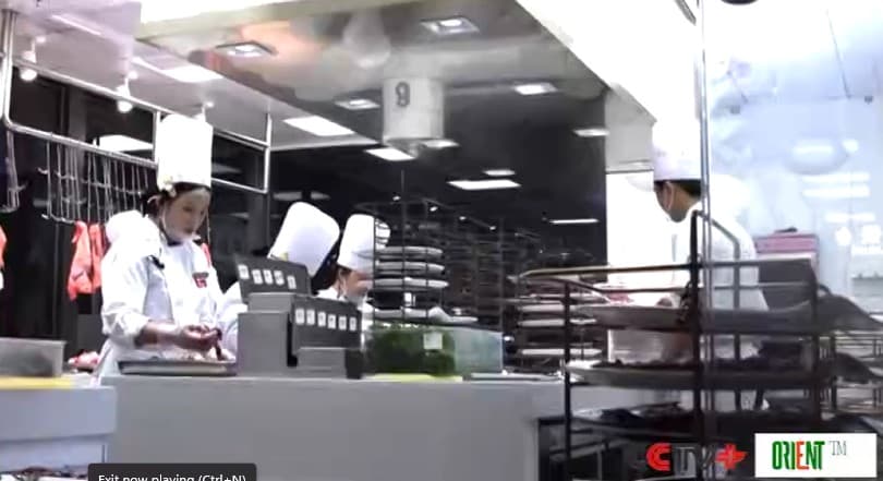 Täze ýyl agşamyny Guandun restoranlarynda geçirmek islegleri artýar