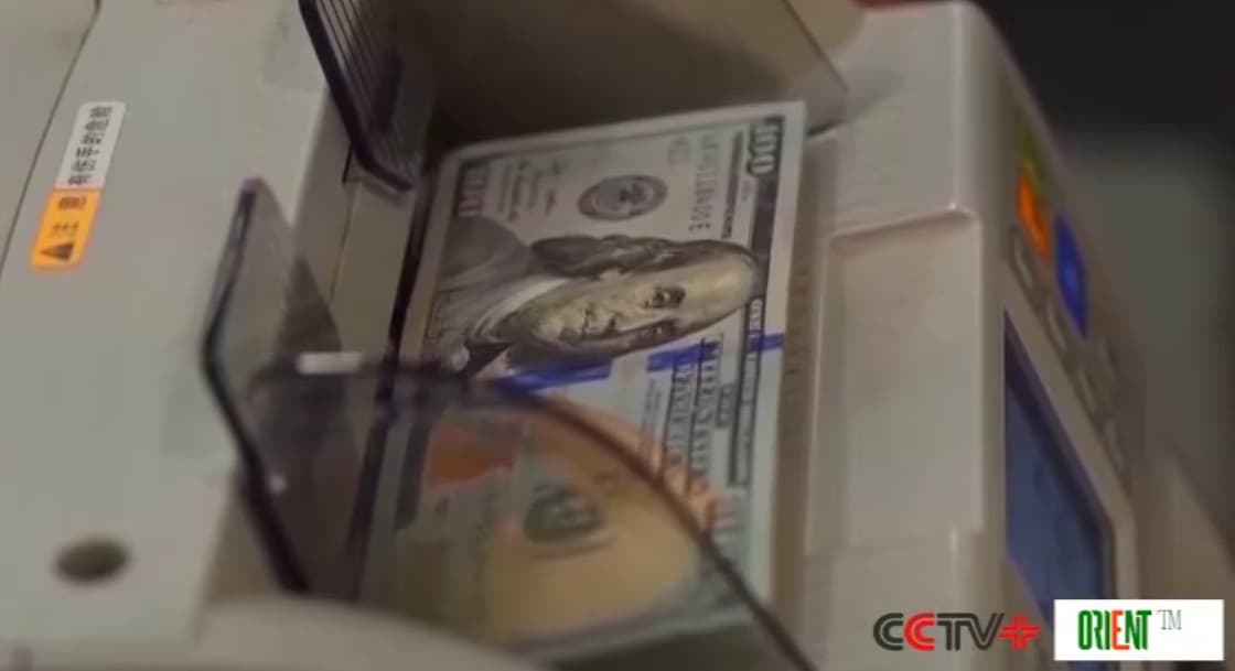 Chinese yuan hits 32-month high against US dollar