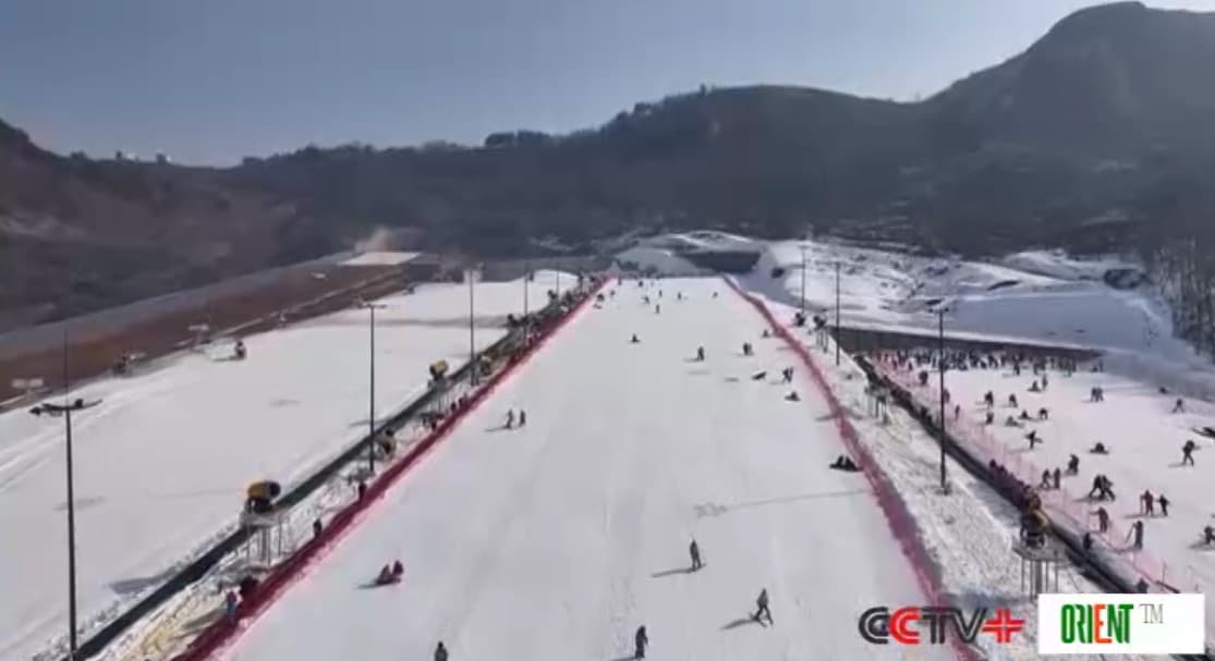 Largest outdoor ski resort in east China’s Anhui opens