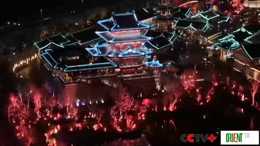Nighttime festivities across Chinese cities draw crowds of holidaymakers