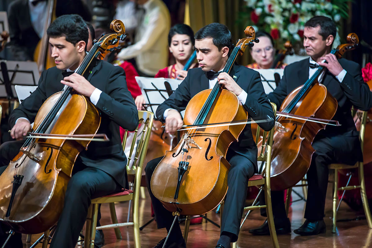 «Goý, ýaňlansyn Bitaraplyk aýdymy» atly baýramçylyk konsertleri geçiriler