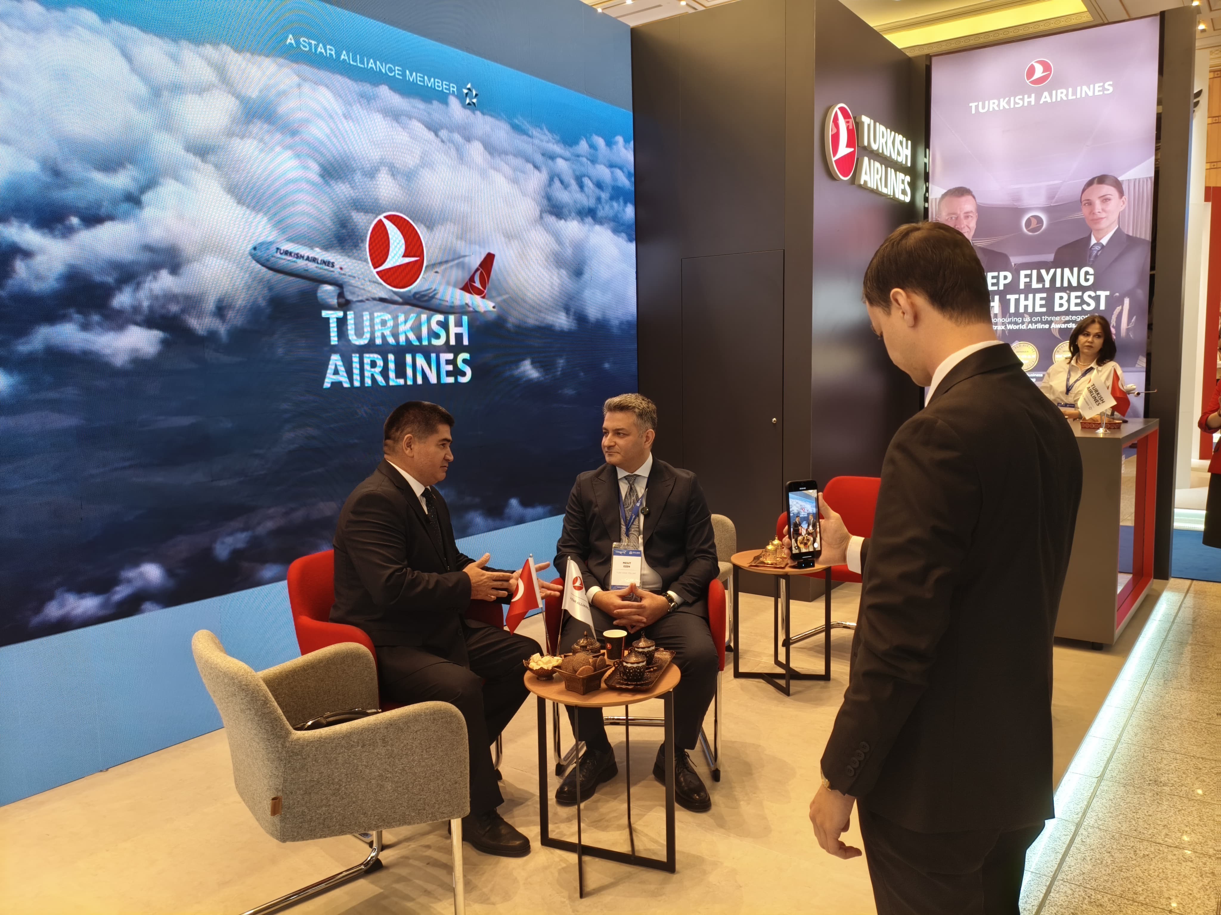 Turkish Airlines — в центре внимания посетителей на выставке ITTC-2025 в Ашхабаде.jpg