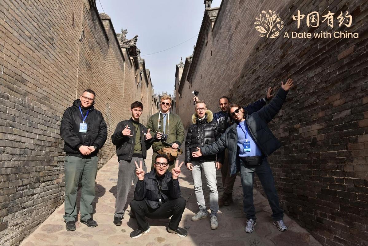 drevnie-sokrovishcha-i-sovremennoe-ocharovanie-shansi-privlekaet-vnimanie-mirovyh-reportyorov.jpg(3)