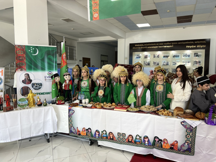  Turkmenistan presented its culture to the youth of Azerbaijan