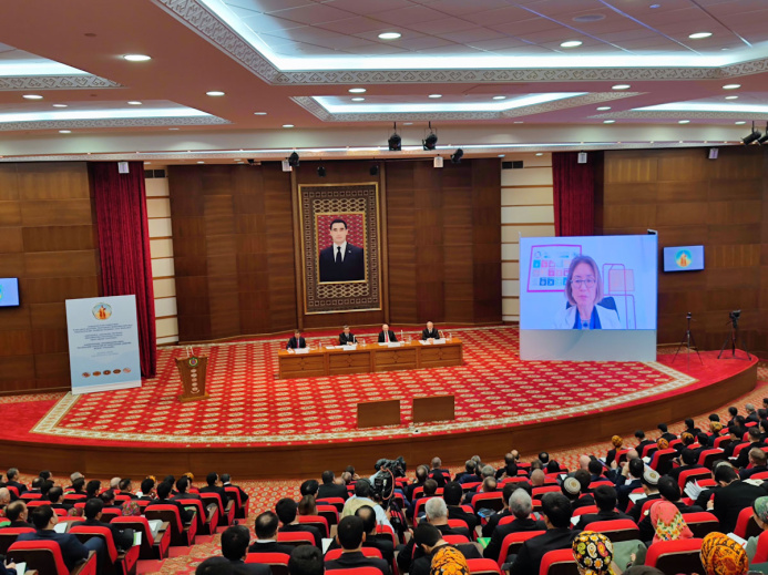  В Ашхабаде прошла международная конференция по укреплению доверия между странами