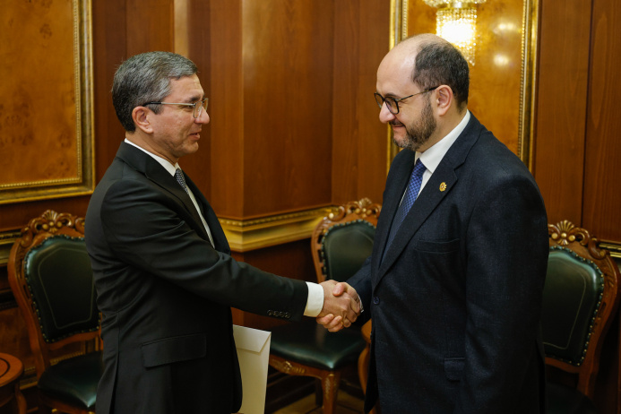  The invitation letter on behalf of the National Leader of the Turkmen people was handed over to the Prime Minister of Armenia