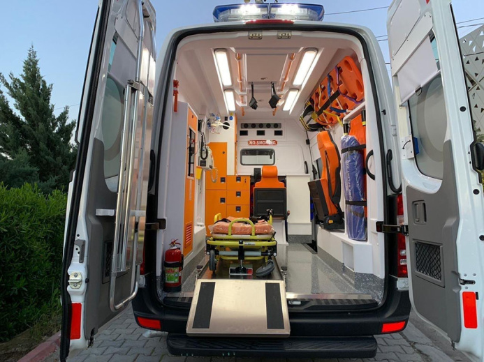  Reserve Fund of the President of Turkmenistan donated 10 Mercedes ambulances to the Ministry of Health