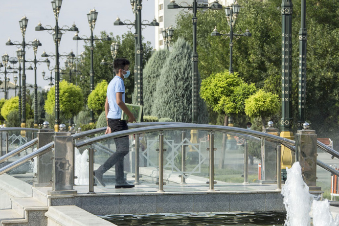  A program on involving youths in countering the pandemic starts in Turkmenistan