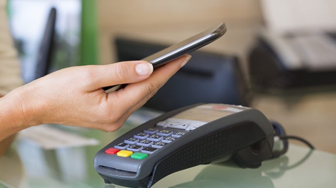  Türkmenistanda döwrebap onlaýn bank hyzmatlarynyñ görnüşi giñeldilýär