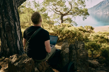 Digital hygiene: how our "clicks" affect the planet