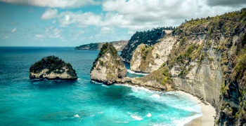 A new continent is emerging in the Indian Ocean