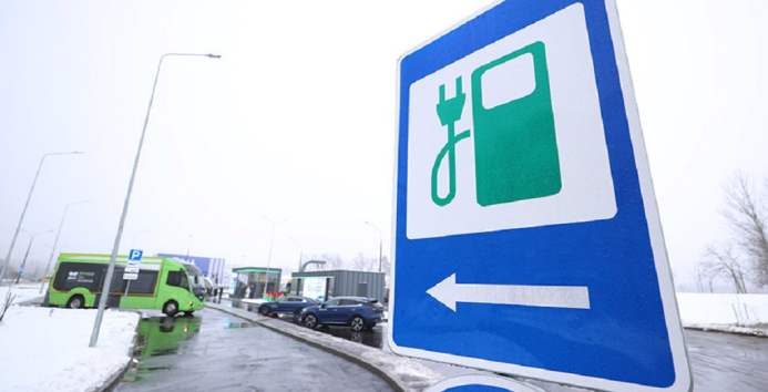  The first ultra-fast charging station for electric vehicles in the CIS opened in Minsk