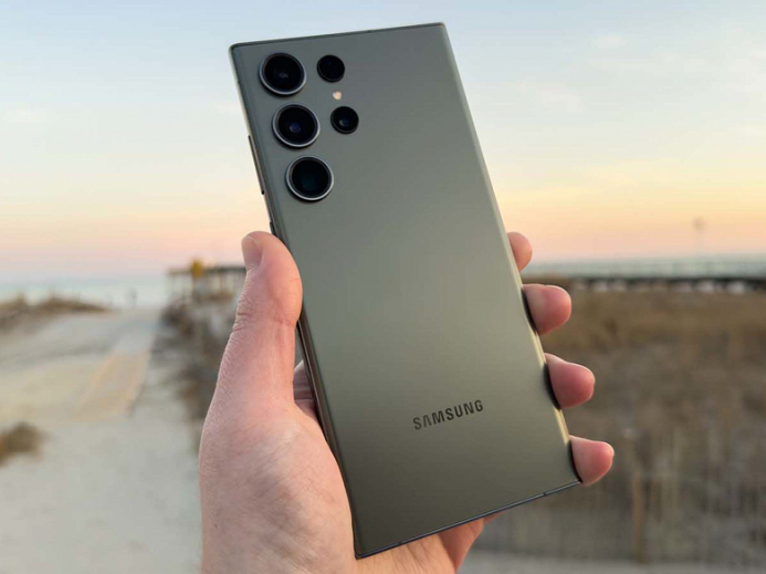  Samsung smartfonlary ýakyn wagtda täzeleniler