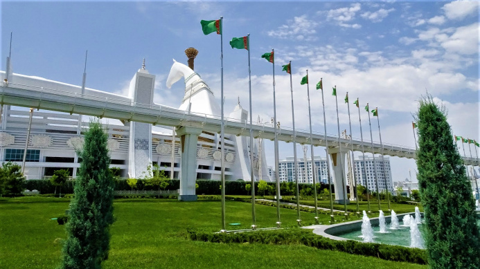  President of Turkmenistan Receives Head of International Weightlifting Federation